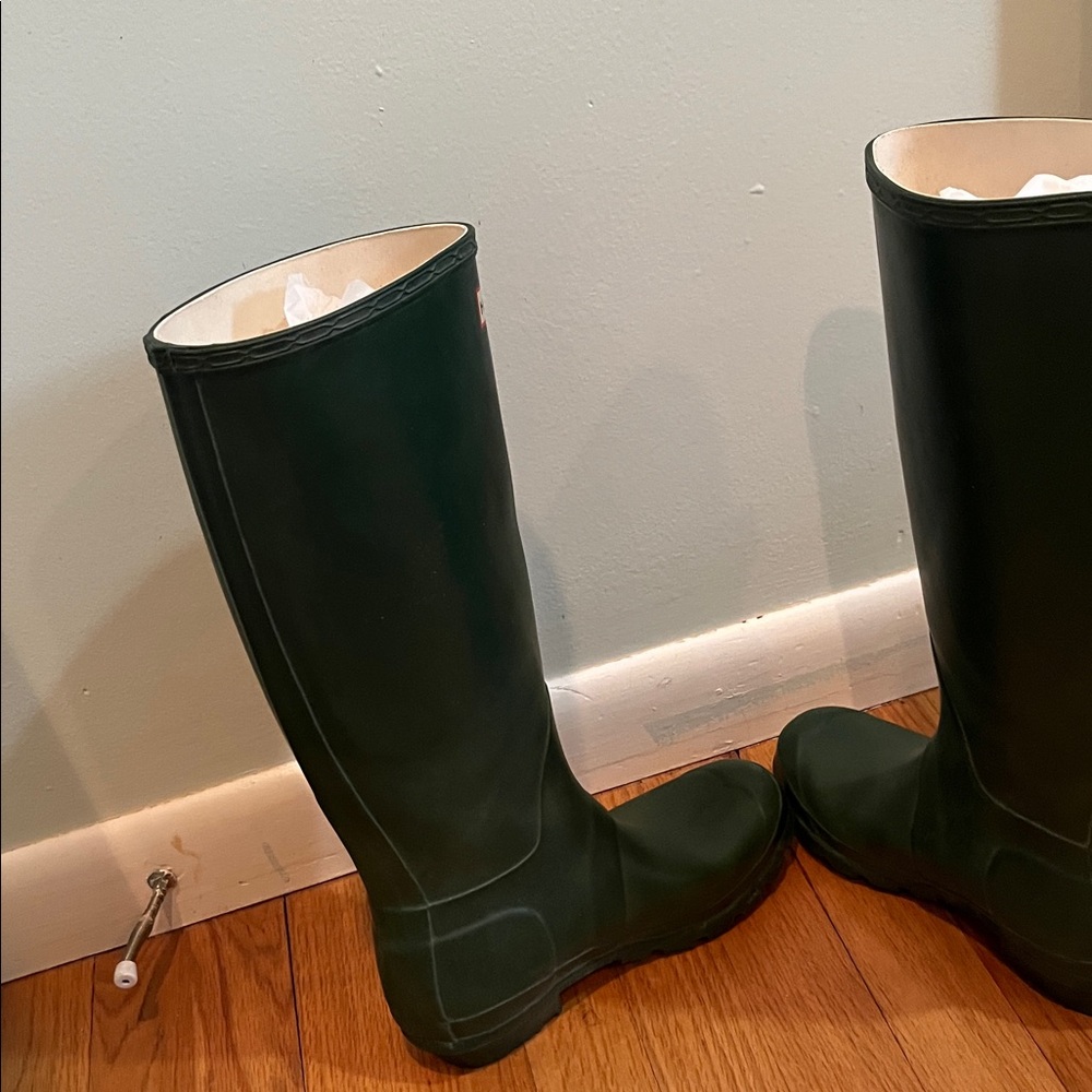 Hunter Knee-High Rain Boots in Forest Green with White Trim - Picture 6 of 10